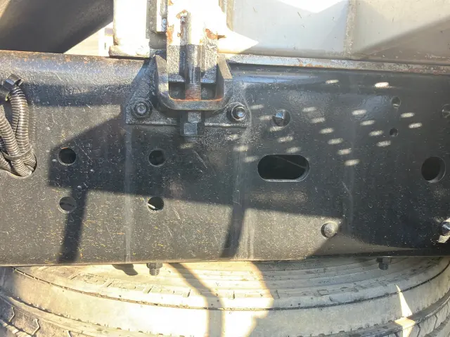 いすゞ フォワード LKG-FTR90S2(2WD)の写真15