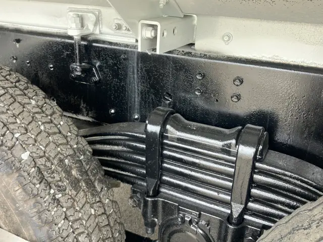 いすゞ ギガ 2KG-CXZ77CT(6x4)の写真15