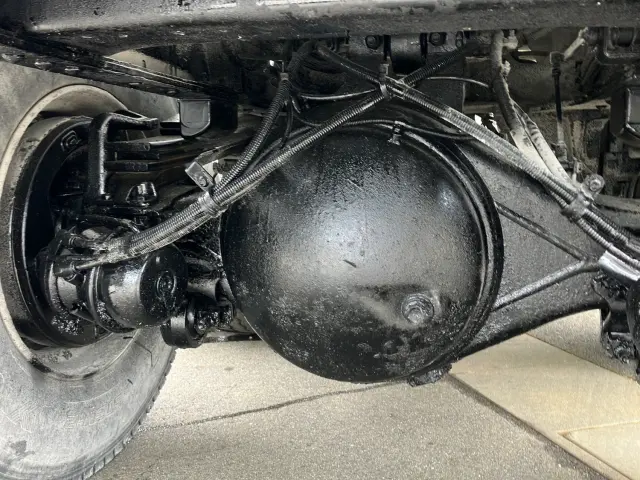 いすゞ ギガ 2KG-CXZ77CT(6x4)の写真16