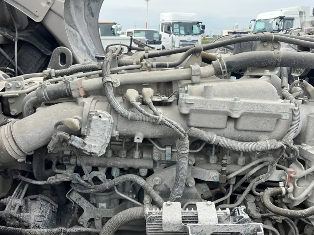 いすゞ ギガ 2KG-CXZ77CT(6x4)の写真17