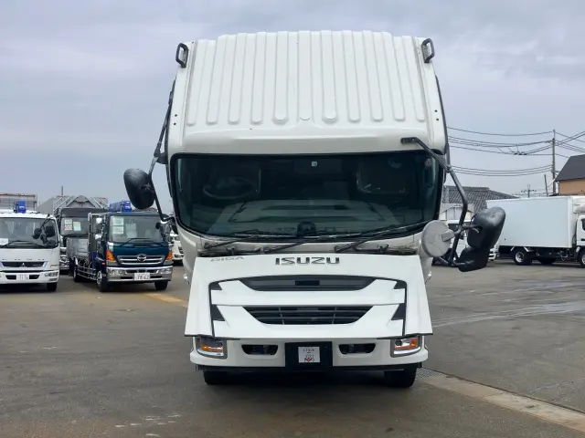 いすゞ ギガ 2KG-CXZ77CT(6x4)の写真23