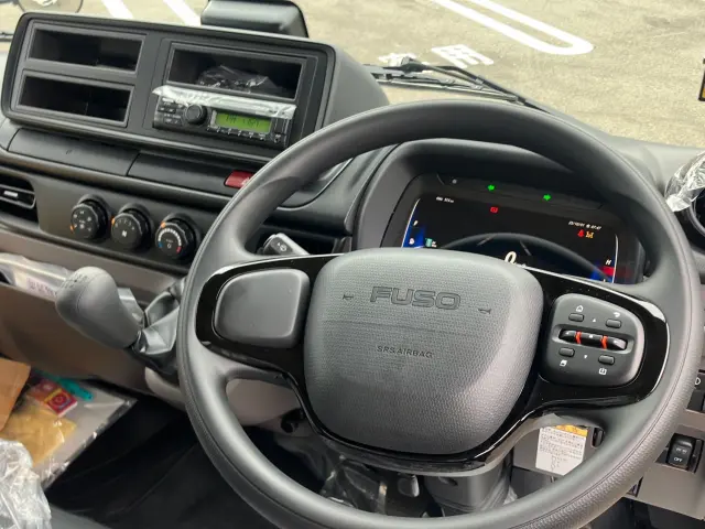 三菱 キャンター 2RG-FEAV0(2WD)の写真19