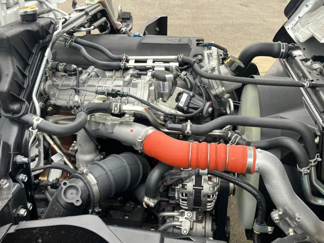 三菱 キャンター 2PG-FEB90(2WD)の写真15