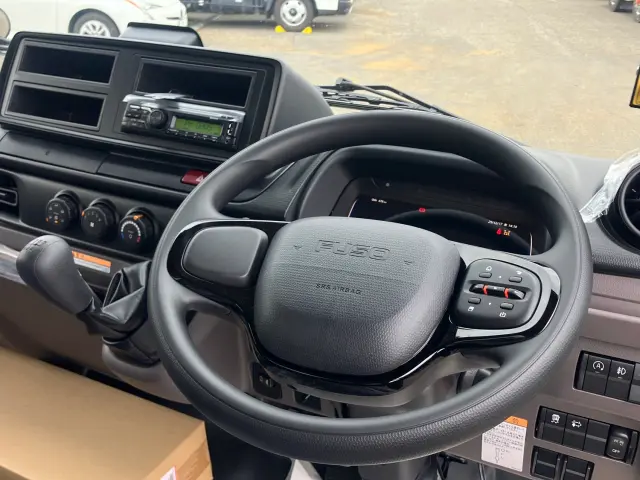 三菱 キャンター 2PG-FEB90(2WD)の写真18