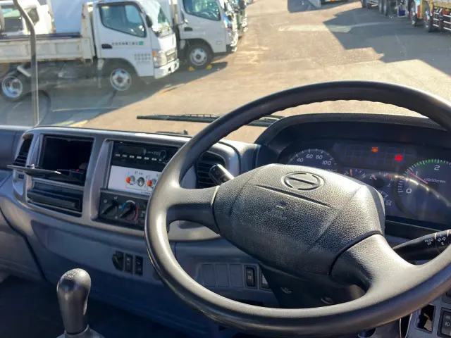 日野 レンジャー ADG-FC6JCWA(2WD)の写真20