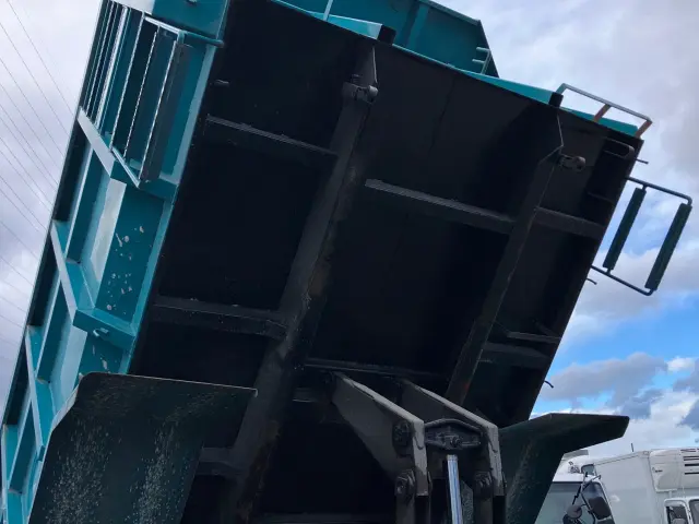 日野 レンジャー TKG-FC9JEAP(2WD)の写真12