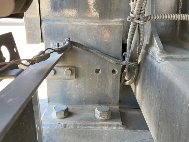 いすゞ エルフ TKG-NKR85AN(2WD)の写真16