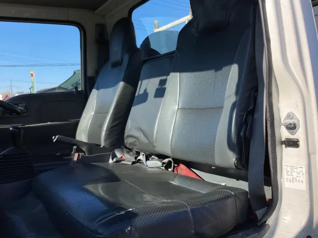 いすゞ エルフ TKG-NKR85AN(2WD)の写真21