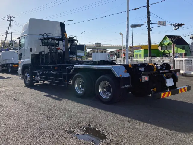 日野 プロフィア 2DG-FS1AJE(6x4)の写真4