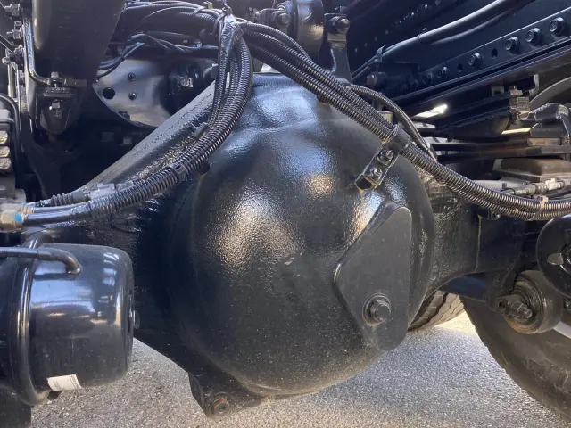 日野 プロフィア 2DG-FS1AJE(6x4)の写真12