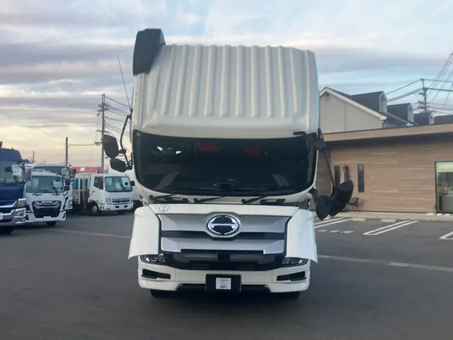 日野 プロフィア 2DG-FS1AJE(6x4)の写真20