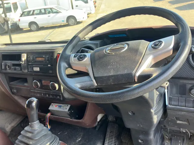 日野 レンジャー 2KG-FJ2ABA(2WD)の写真21