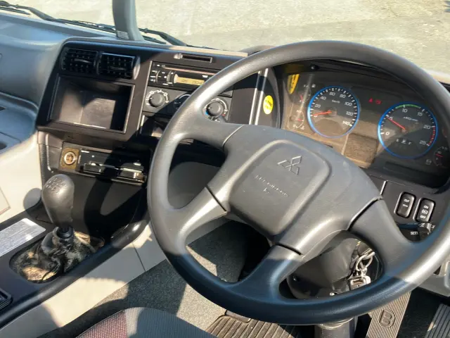 三菱 スーパーグレート QPG-FU60VZ(6x2)の写真21