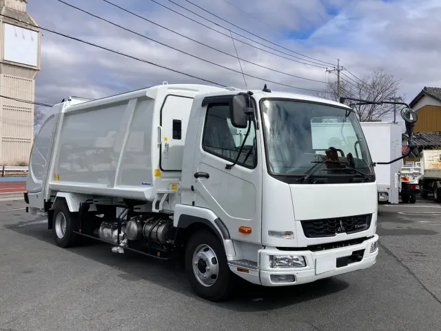 三菱 ファイター 2KG-FK72F(2WD)の写真2