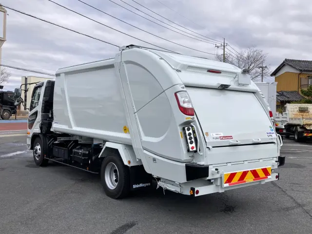 三菱 ファイター 2KG-FK72F(2WD)の写真4