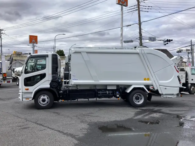 三菱 ファイター 2KG-FK72F(2WD)の写真5