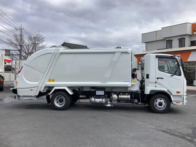 三菱 ファイター 2KG-FK72F(2WD)の写真6