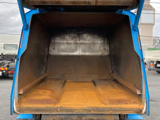 日野 レンジャー 2KG-FC2ABA(2WD)の写真9