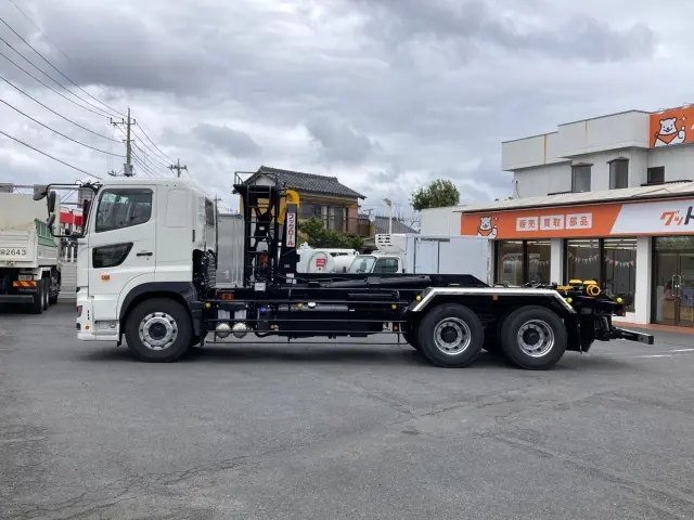 日野 プロフィア 2DG-FS1AJE(6x4)の写真5