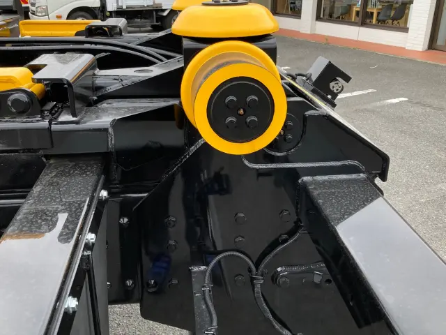 日野 プロフィア 2DG-FS1AJE(6x4)の写真10