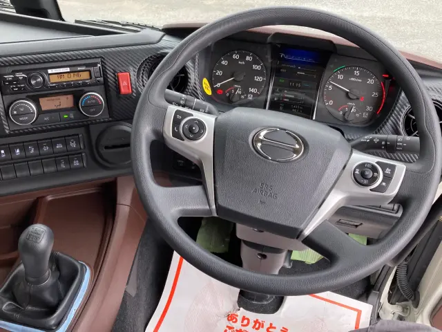 日野 プロフィア 2DG-FS1AJE(6x4)の写真17