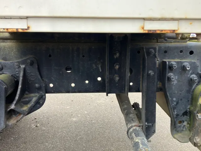 いすゞ エルフ SKG-NPR85YN(2WD)の写真13