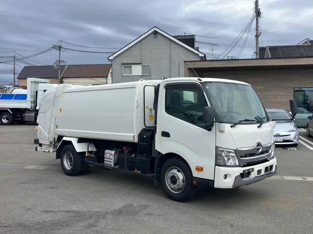 日野 デュトロ 2KG-XZU710M(2WD)の写真2