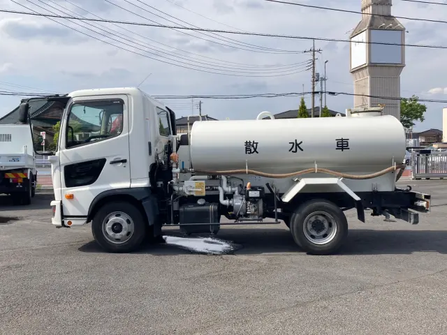 日野 レンジャー 2KG-FC2ABA(2WD)の写真5