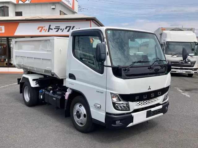 三菱 キャンター 2RG-FBAV0(2WD)の写真2