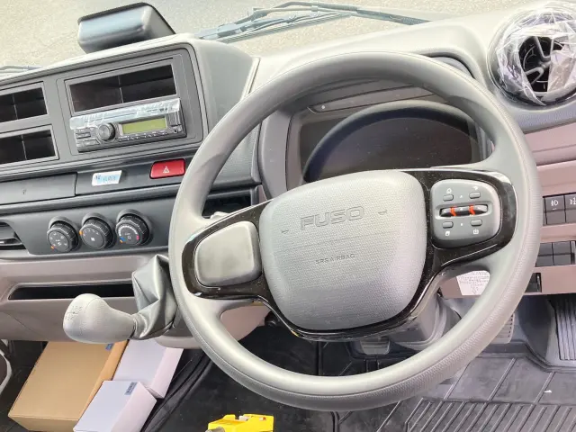三菱 キャンター 2RG-FBAV0(2WD)の写真20