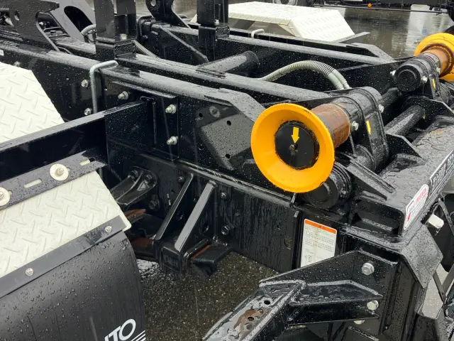 いすゞ フォワード 2RG-FRR90S4(2WD)の写真10