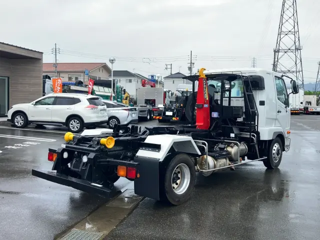 三菱 ファイター 2KG-FK62F(2WD)の写真3