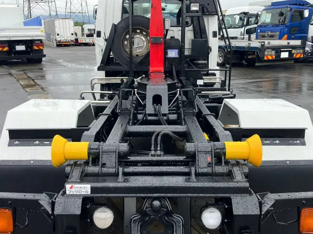 三菱 ファイター 2KG-FK62F(2WD)の写真8
