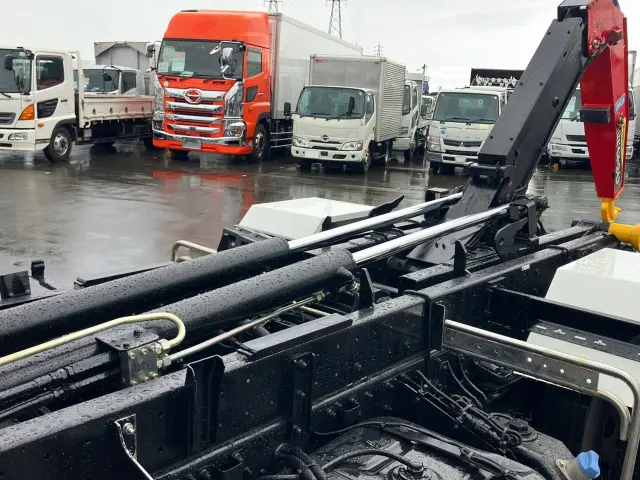 三菱 ファイター 2KG-FK62F(2WD)の写真9