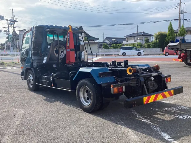 三菱 ファイター TKG-FK71F(2WD)の写真4