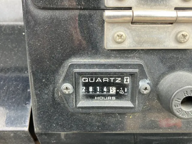 いすゞ エルフ SKG-NKR85YN(2WD)の写真9