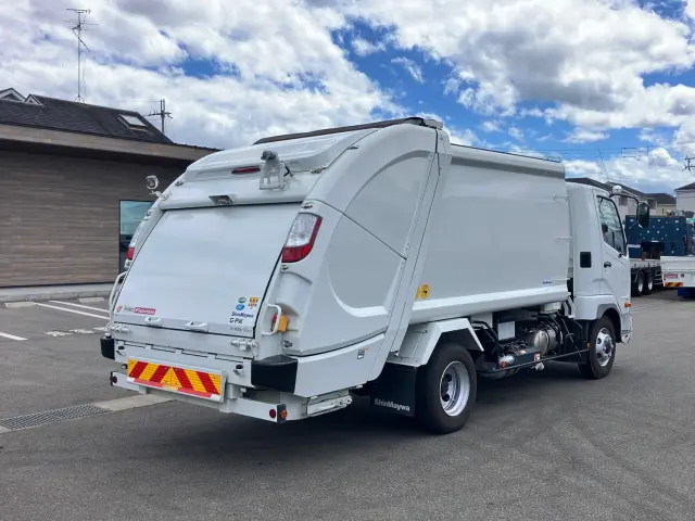 三菱 ファイター 2PG-FK72N(2WD)の写真3
