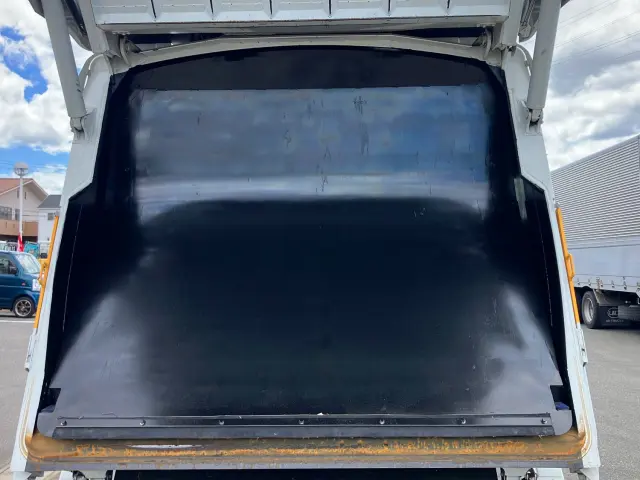 三菱 ファイター 2PG-FK72N(2WD)の写真9