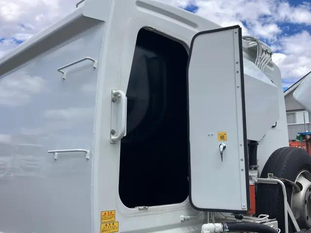 三菱 ファイター 2PG-FK72N(2WD)の写真11