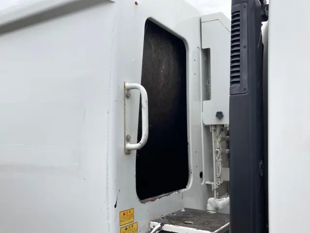 いすゞ エルフ TKG-NPR85YN(2WD)の写真11