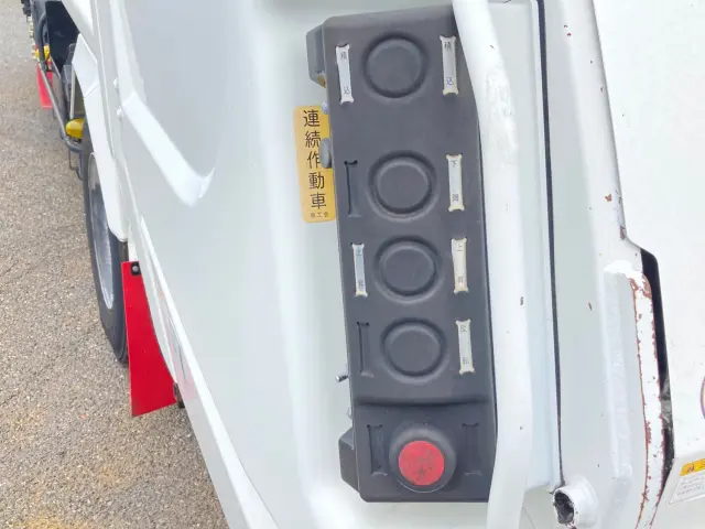 いすゞ エルフ TKG-NPR85YN(2WD)の写真21