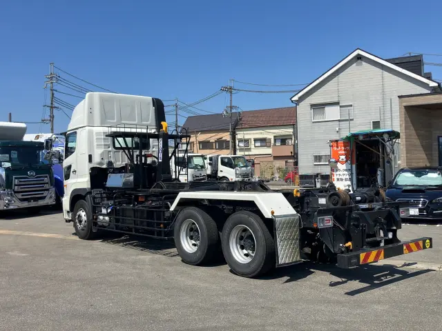 日野 プロフィア 2DG-FS1AJE(6x4)の写真4