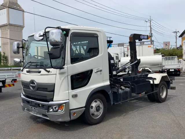 日野 レンジャー 2KG-FC2ABA(2WD)の写真1