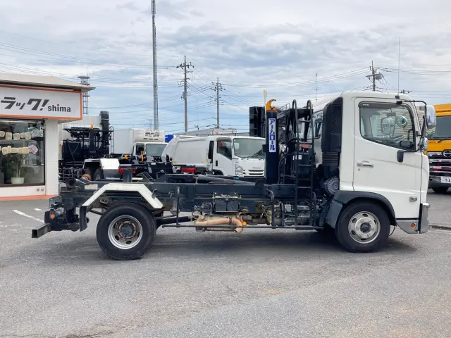 日野 レンジャー 2KG-FC2ABA(2WD)の写真6