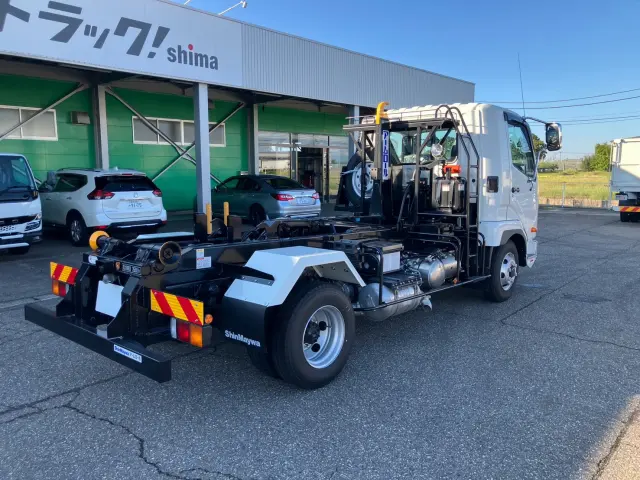 三菱 ファイター 2KG-FK72F(2WD)の写真4
