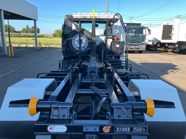 三菱 ファイター 2KG-FK72F(2WD)の写真8