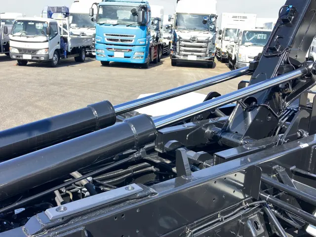 日野 レンジャー 2KG-FE2ACA(2WD)の写真8