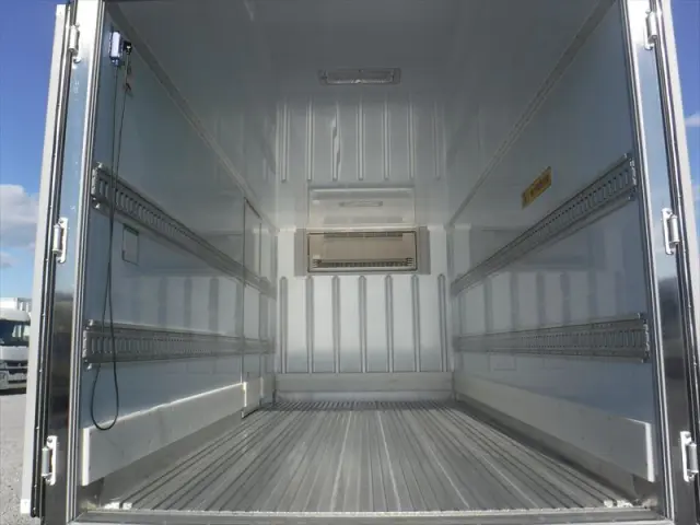 日野 デュトロ 2RG-XZU712M(2WD)の写真22