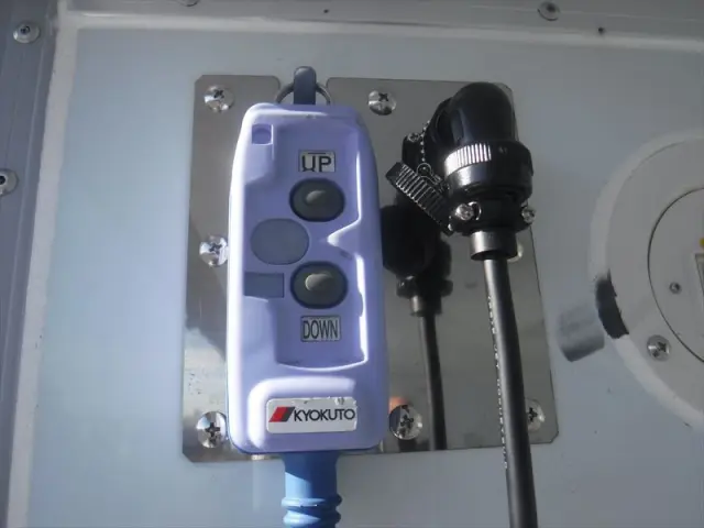 日野 デュトロ 2RG-XZU712M(2WD)の写真32