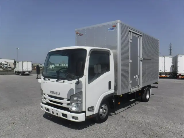 いすゞ エルフ TRG-NLR85AN(2WD)の写真1